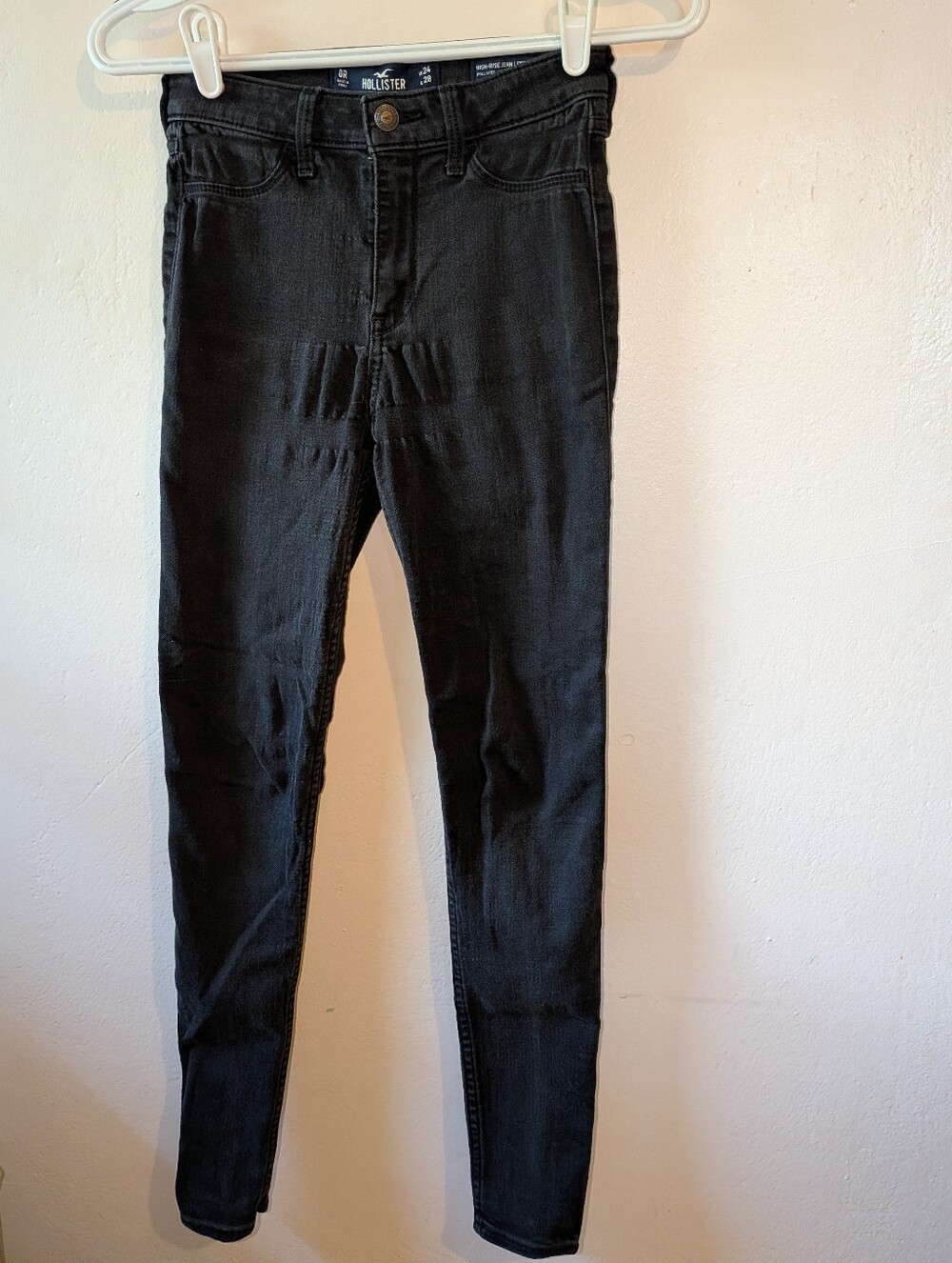 Hollister Women's Black Skinny Jeans - High Rise Fit